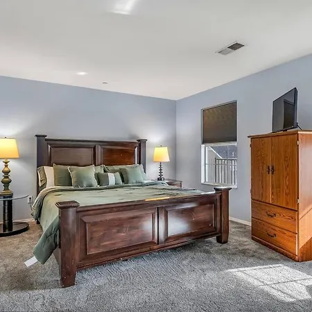 Penthouse Overlooking Lake Taneycomo